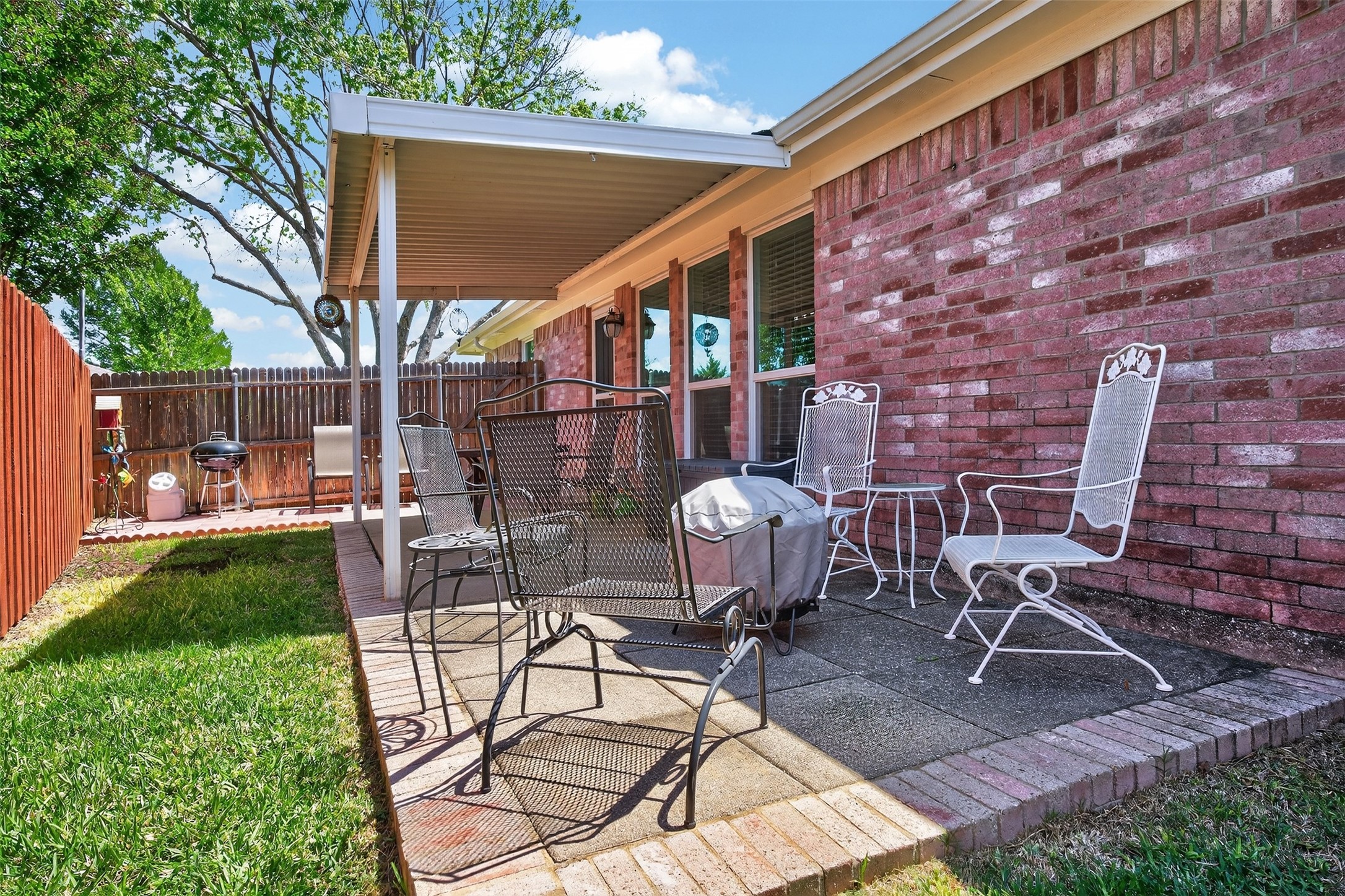 5700 Alicante Drive Arlington TX 76017