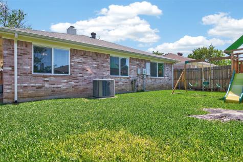 5700 Alicante Drive Arlington TX 76017