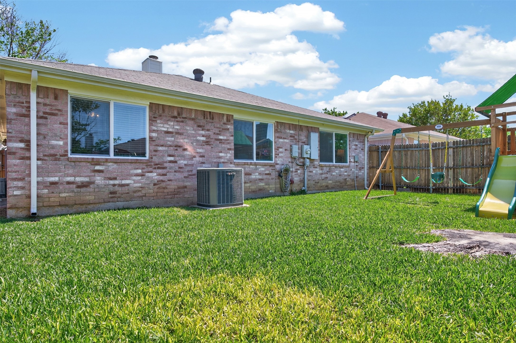 5700 Alicante Drive Arlington TX 76017