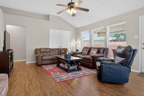 5700 Alicante Drive Arlington TX 76017