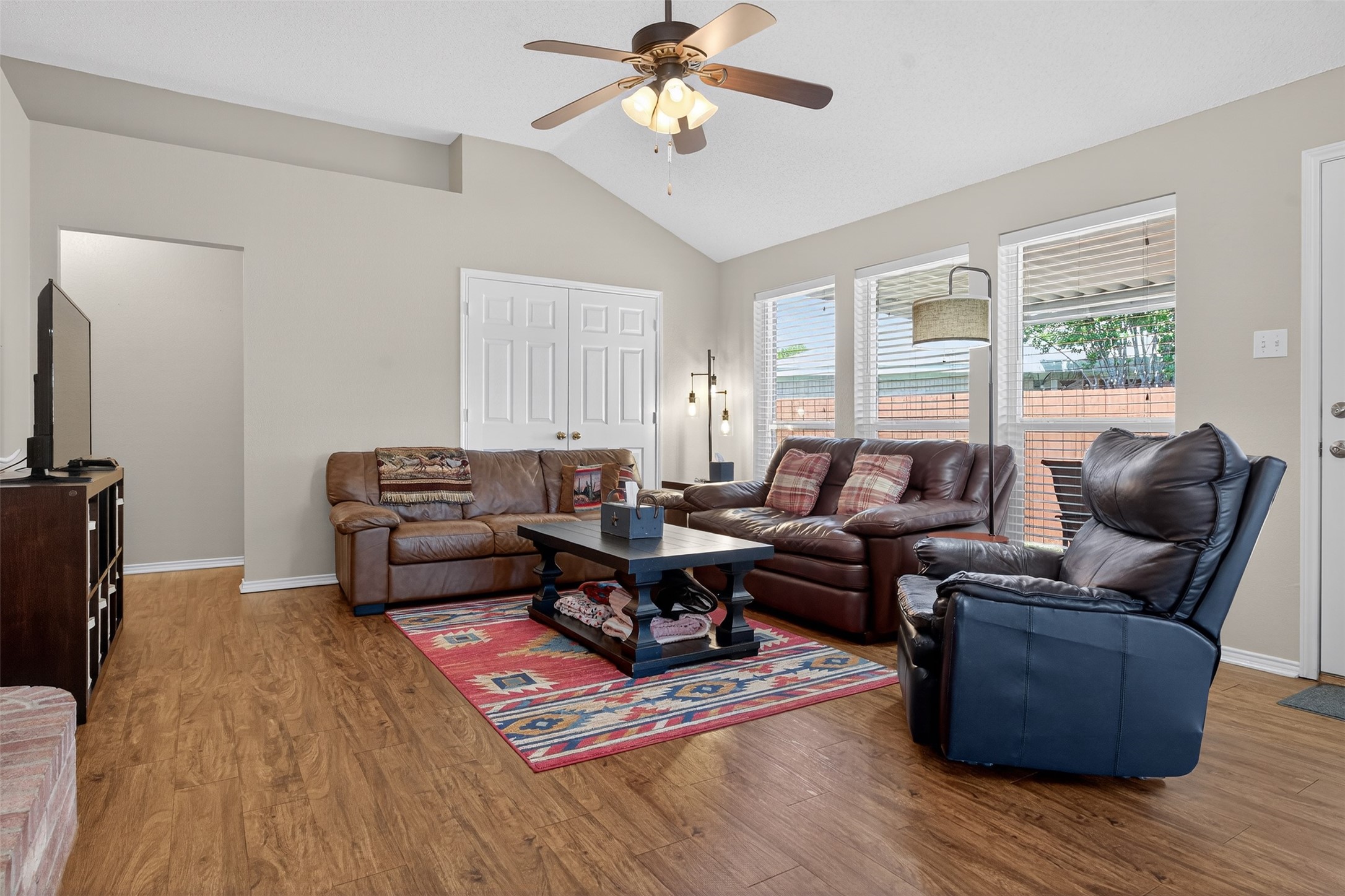 5700 Alicante Drive Arlington TX 76017