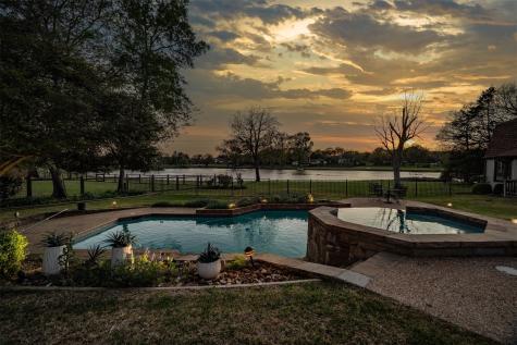 210 N Forest Lane Double Oak TX 75077