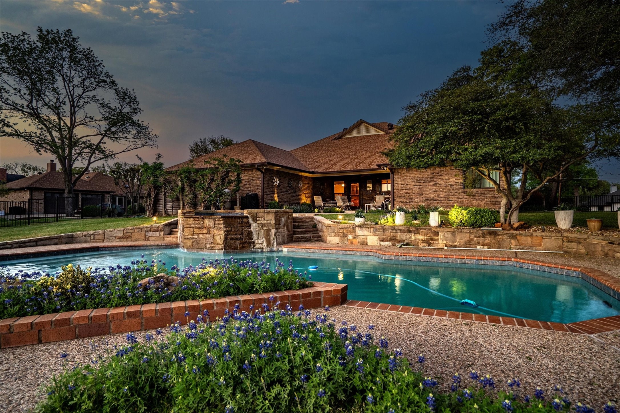 210 N Forest Lane Double Oak TX 75077