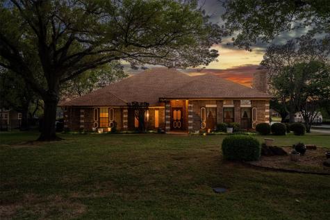 210 N Forest Lane Double Oak TX 75077