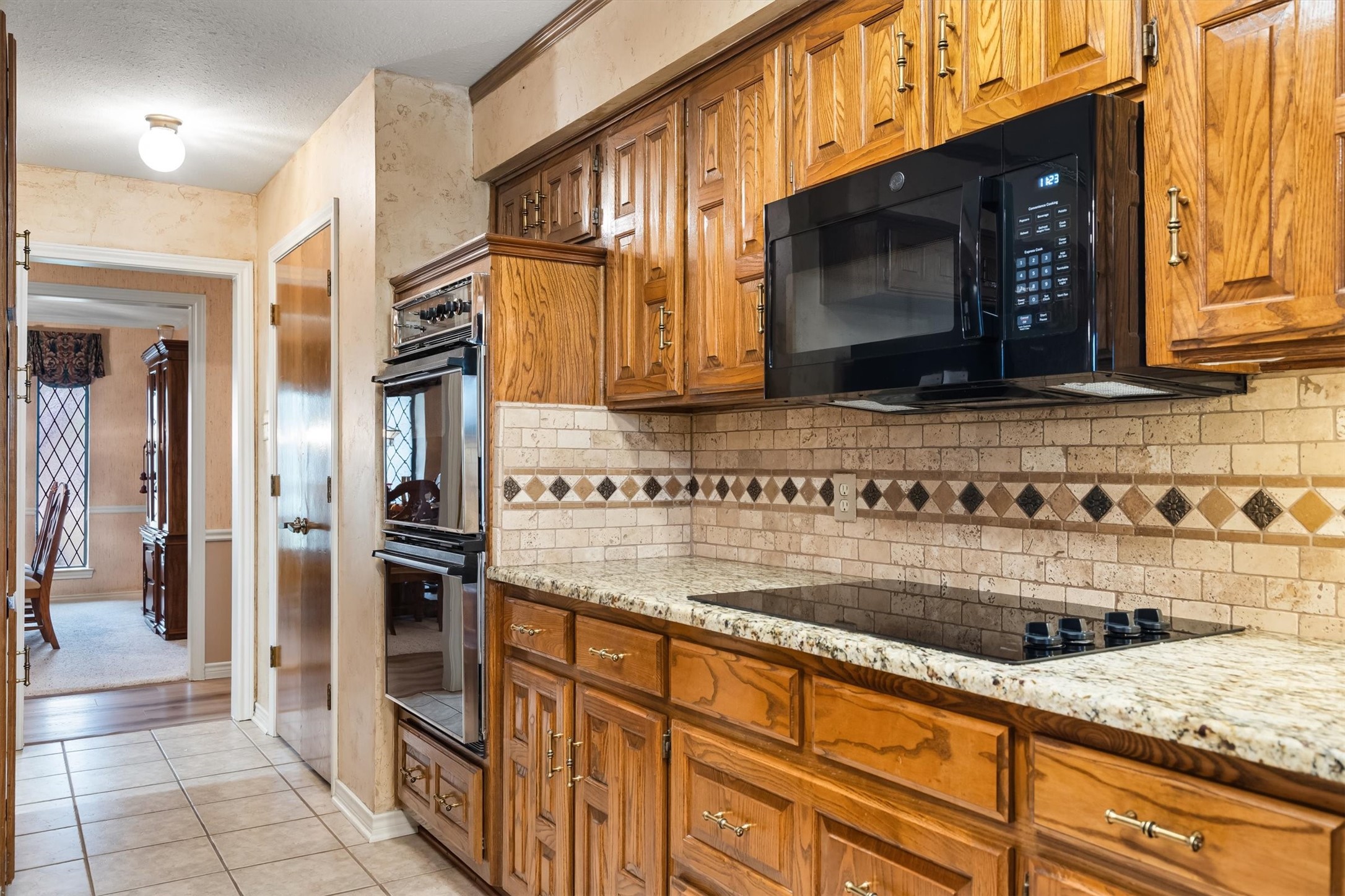 210 N Forest Lane Double Oak TX 75077