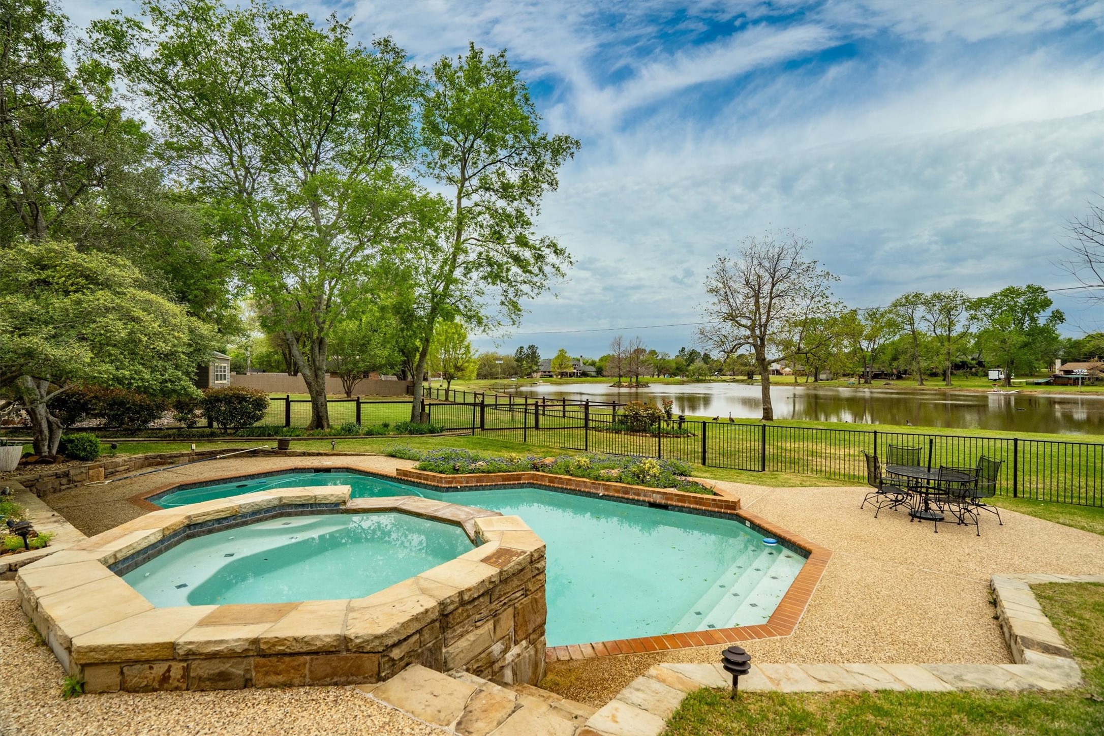 210 N Forest Lane Double Oak TX 75077