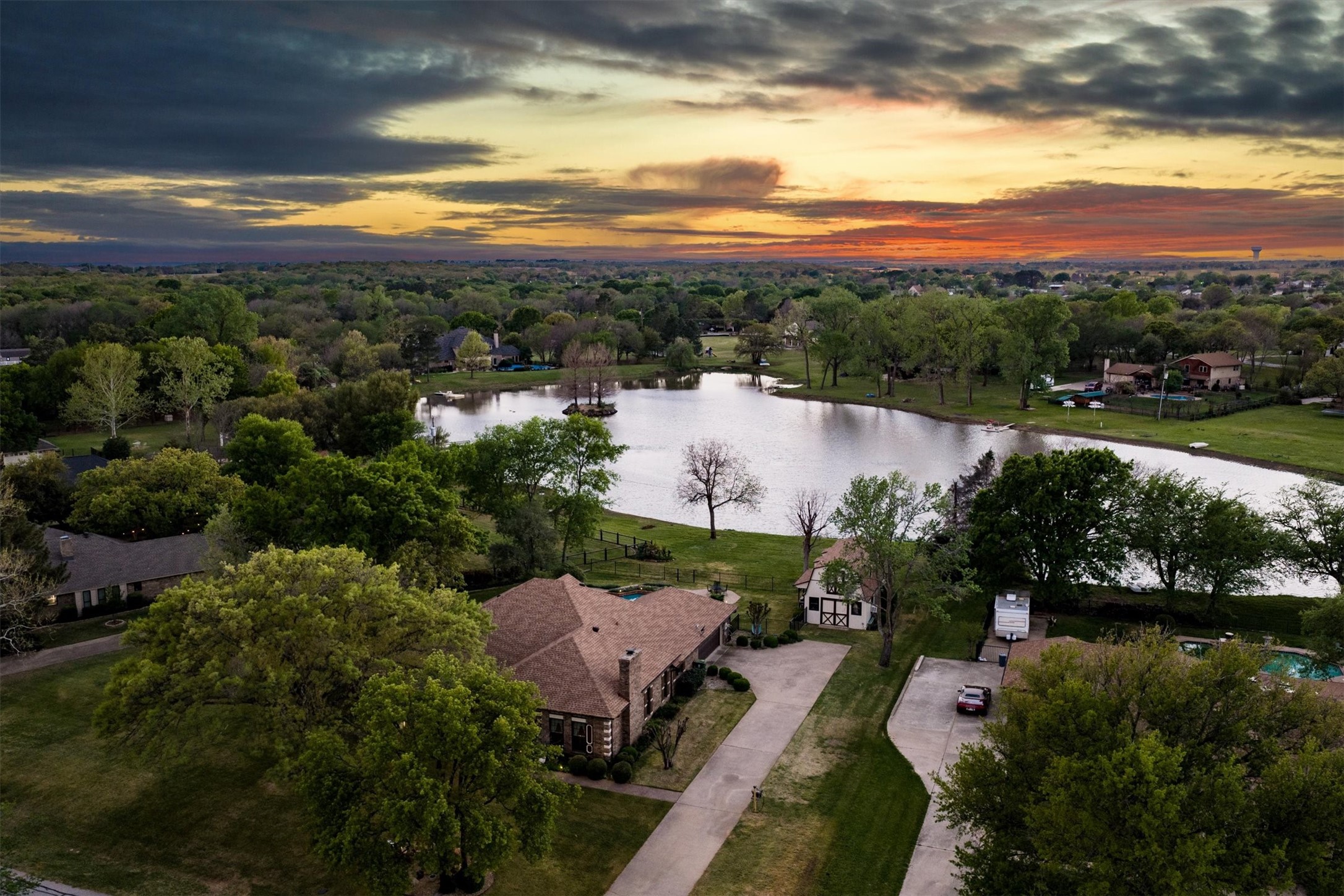 210 N Forest Lane Double Oak TX 75077
