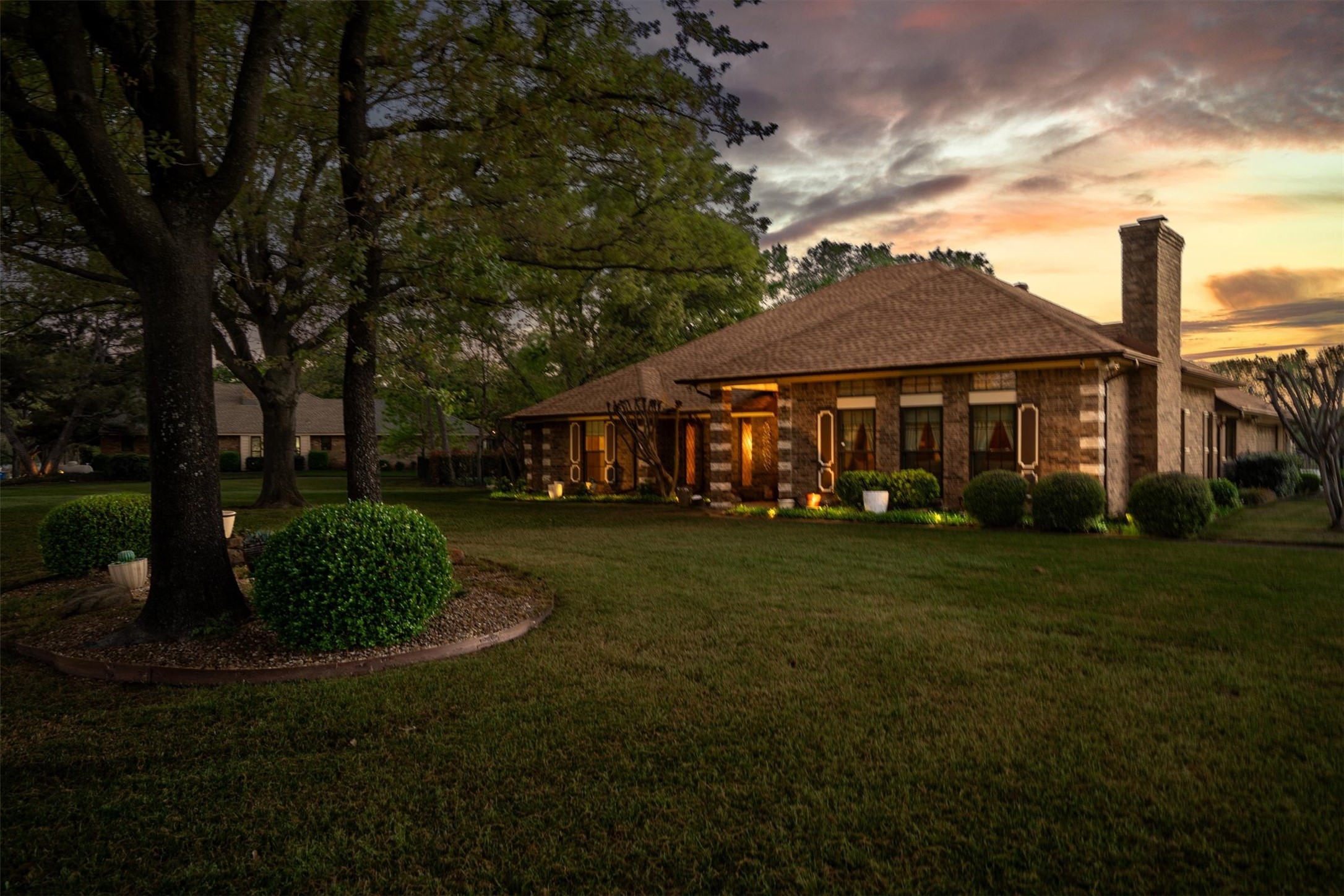 210 N Forest Lane Double Oak TX 75077