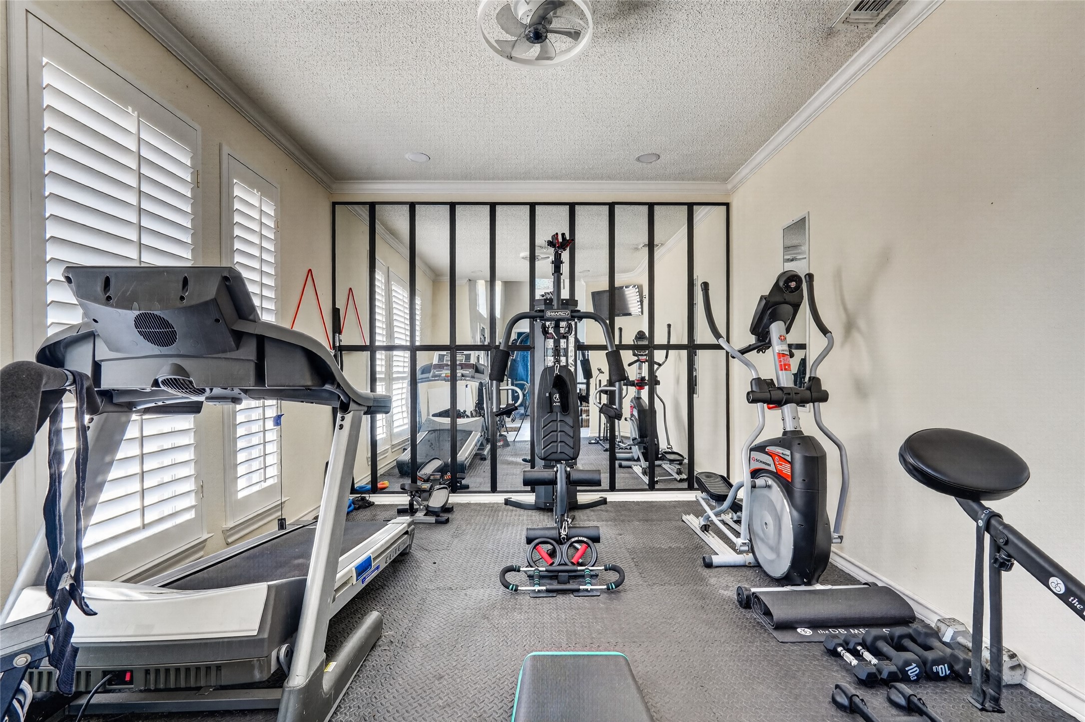6319 Lake Bluff Drive Dallas TX 75249