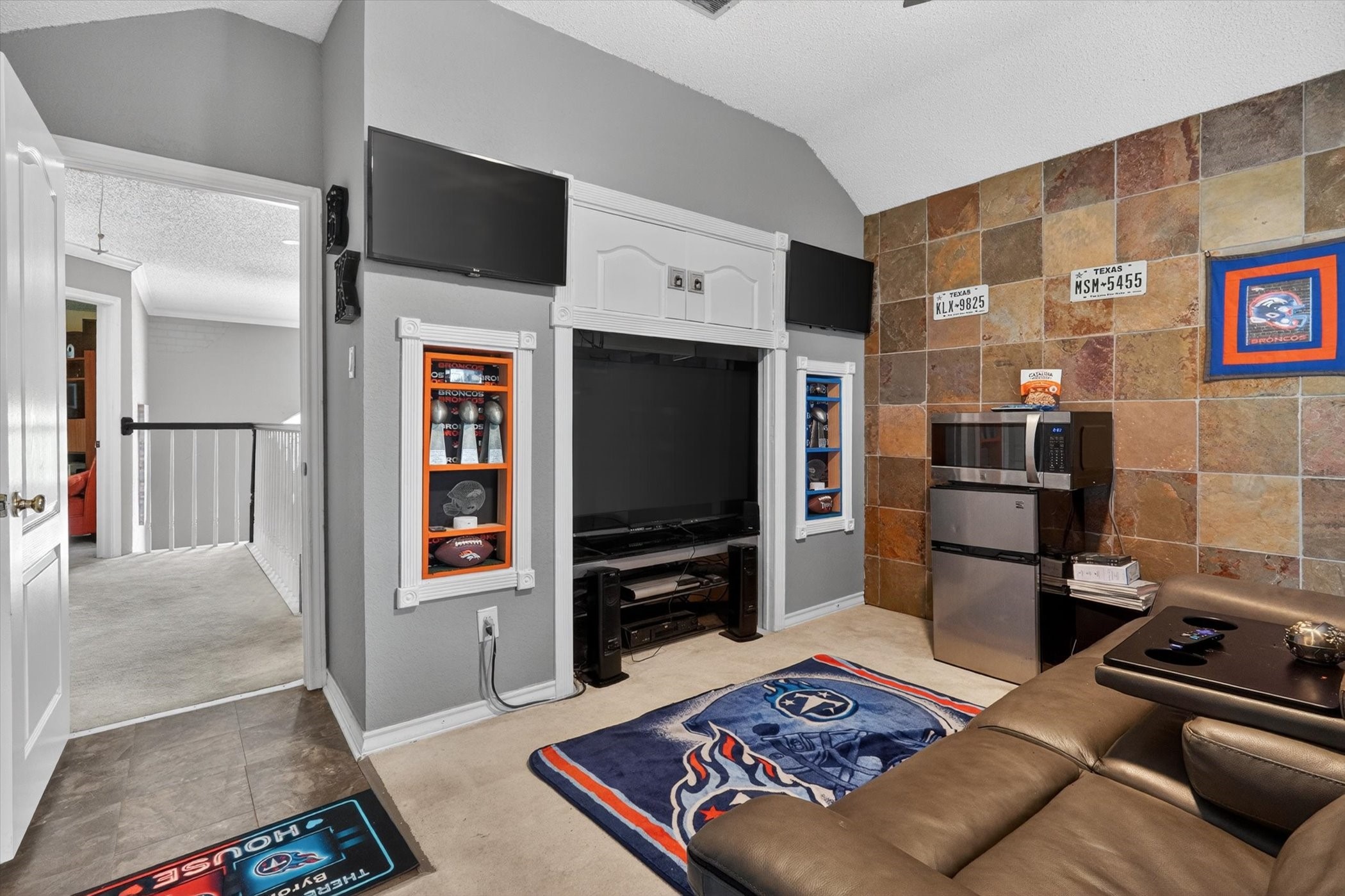 6319 Lake Bluff Drive Dallas TX 75249