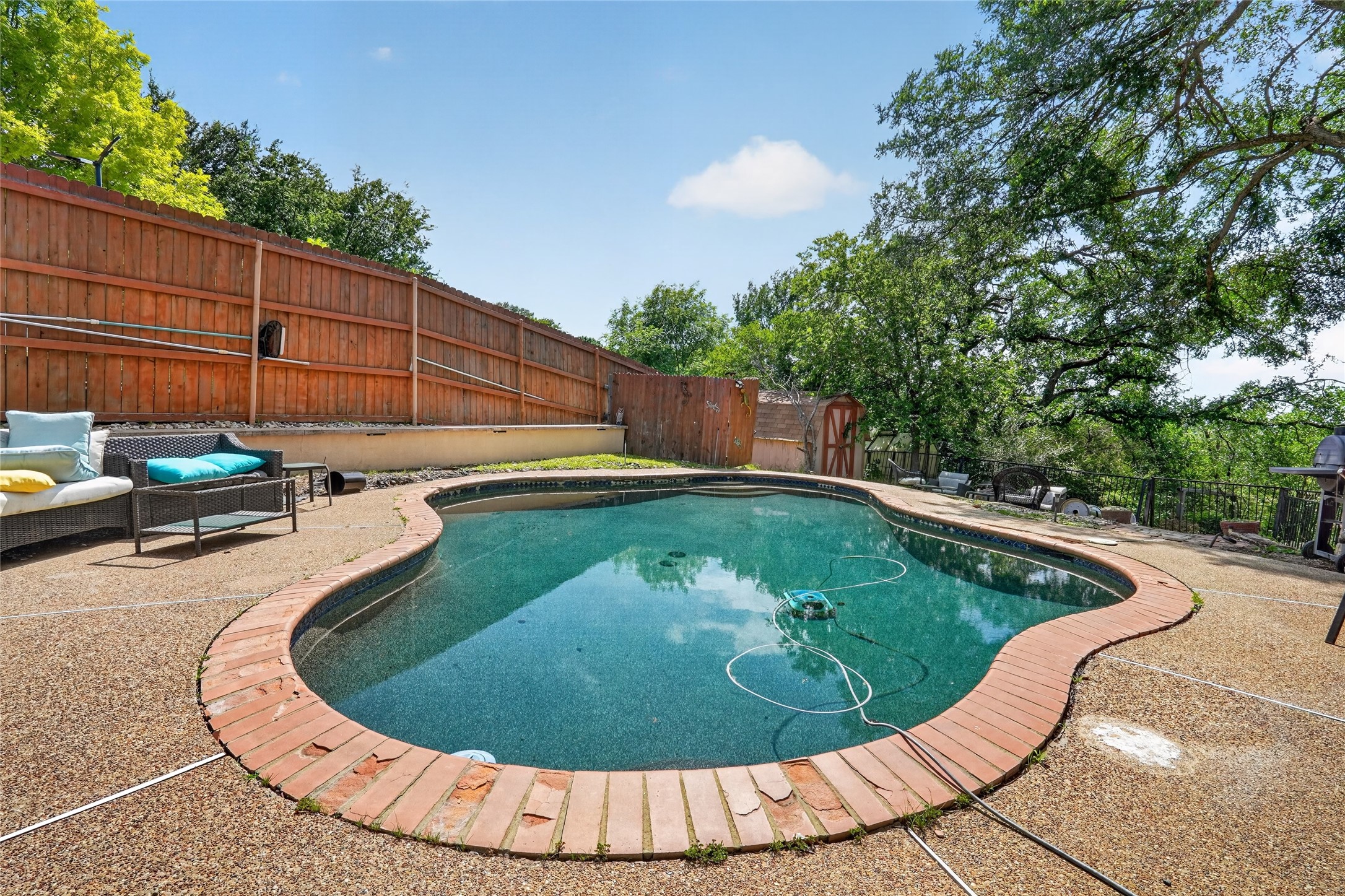 6319 Lake Bluff Drive Dallas TX 75249