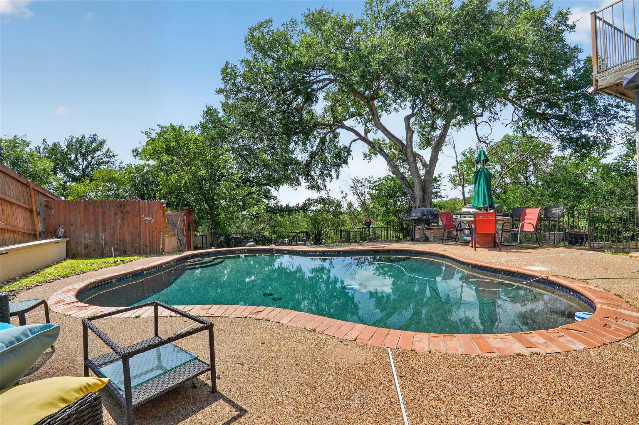 6319 Lake Bluff Drive Dallas TX 75249