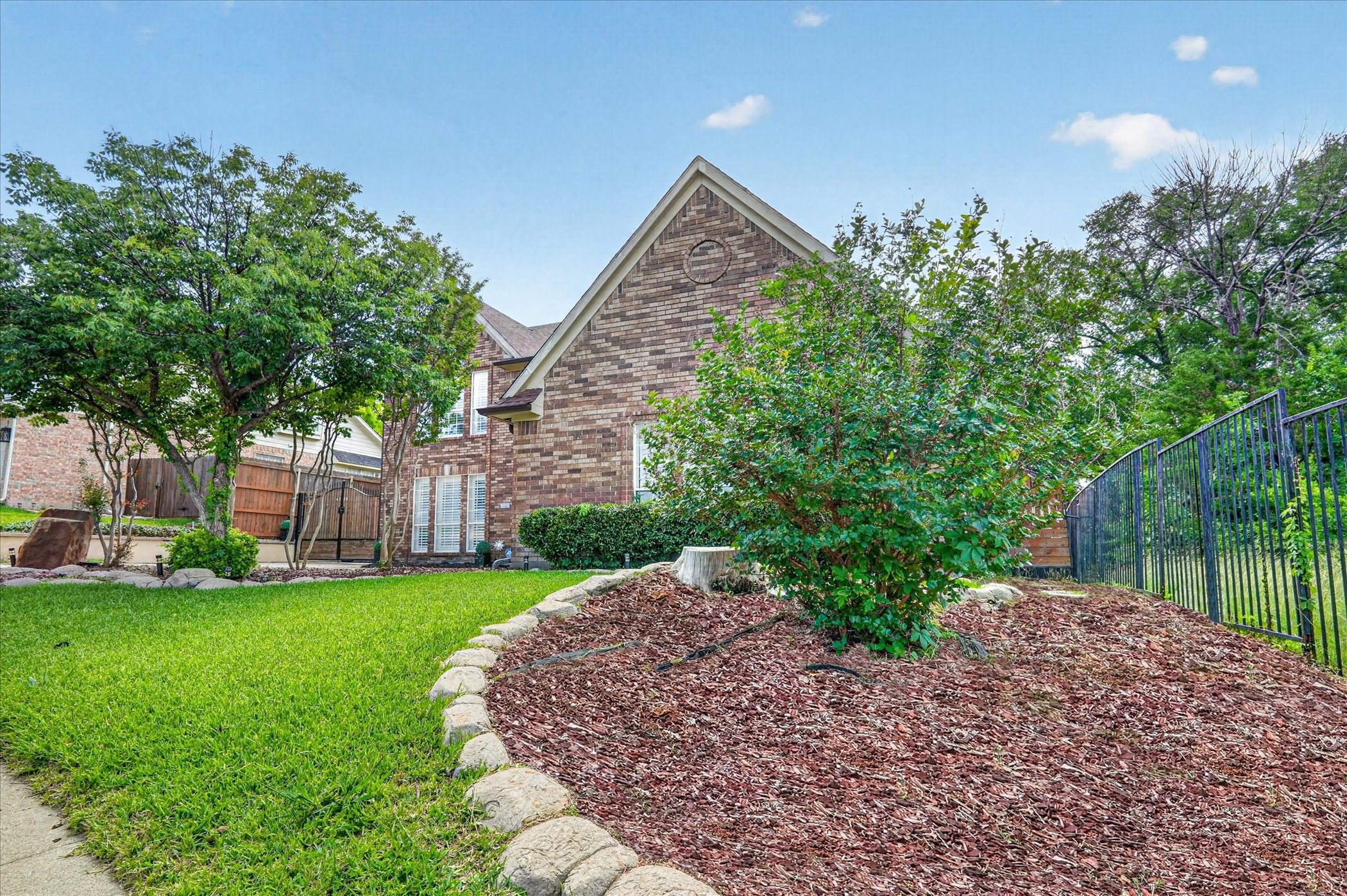 6319 Lake Bluff Drive Dallas TX 75249