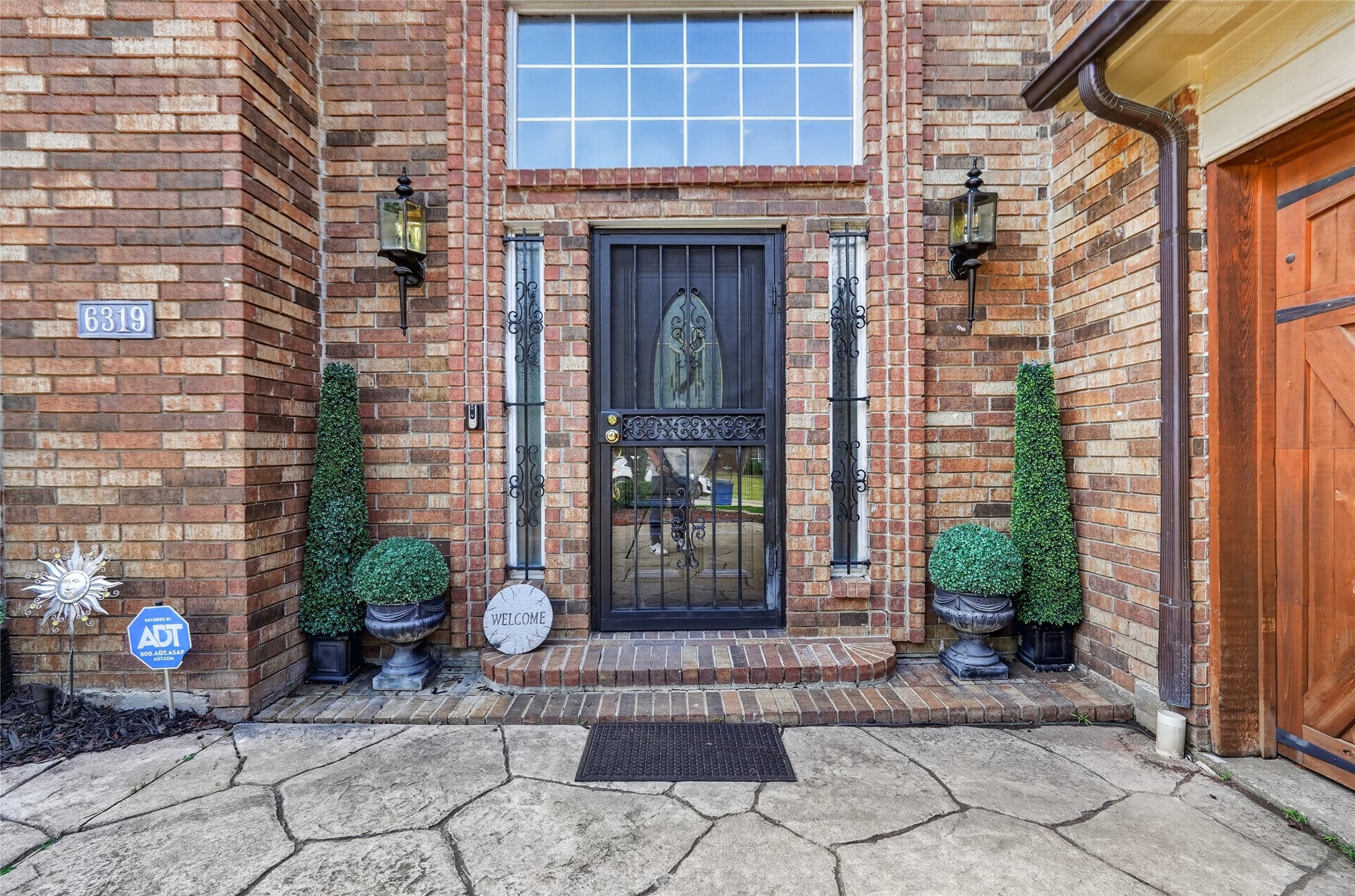 6319 Lake Bluff Drive Dallas TX 75249
