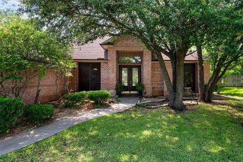 6114 Westover Drive Granbury TX 76049