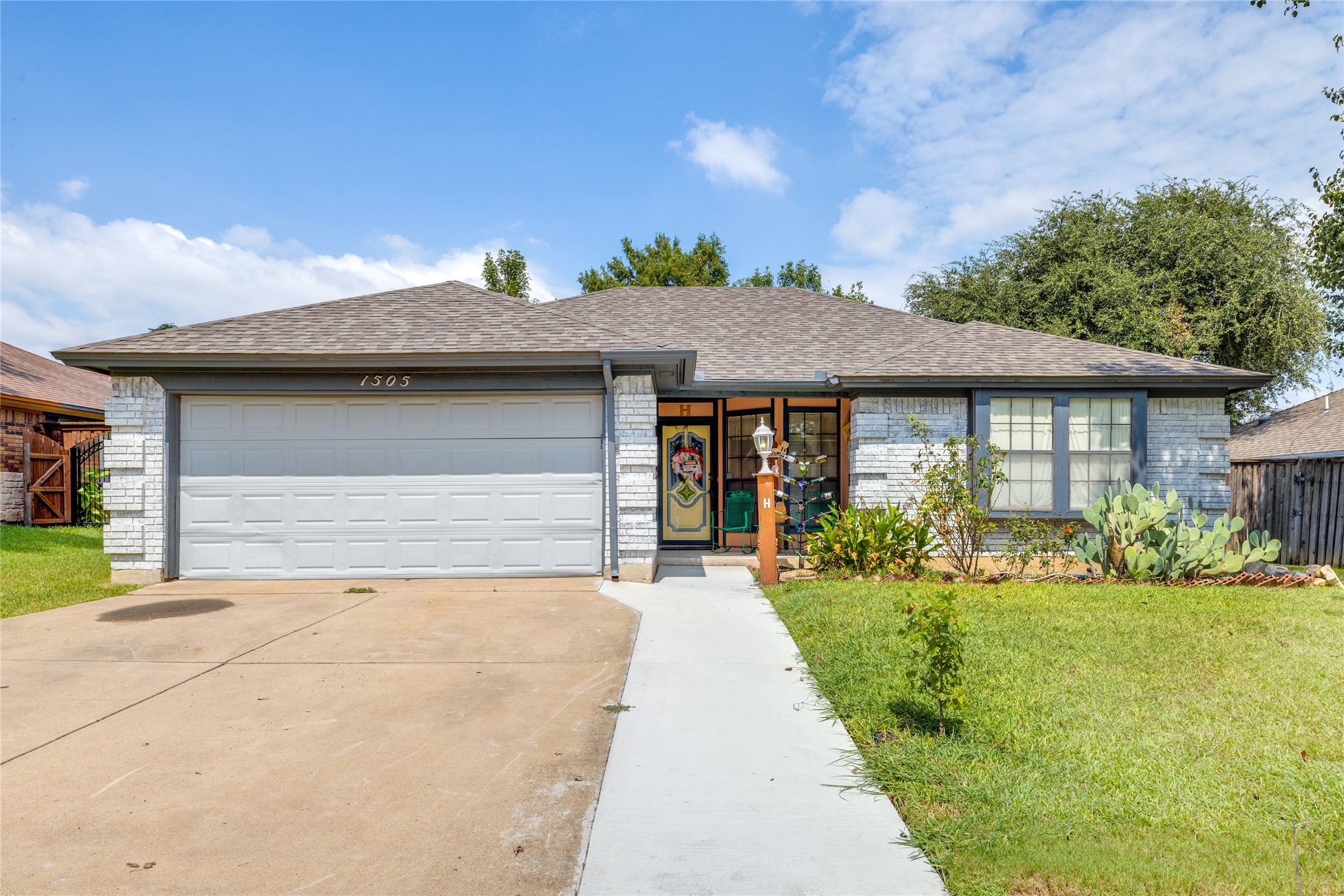 1505 Sayles Avenue Arlington TX 76018