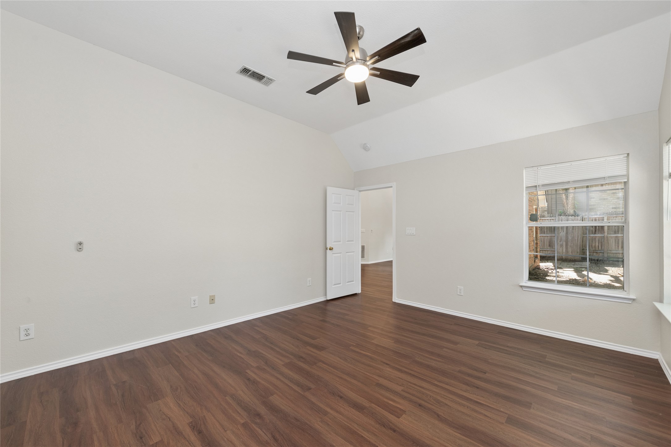 5202 Hawks Nest Mckinney TX 75072