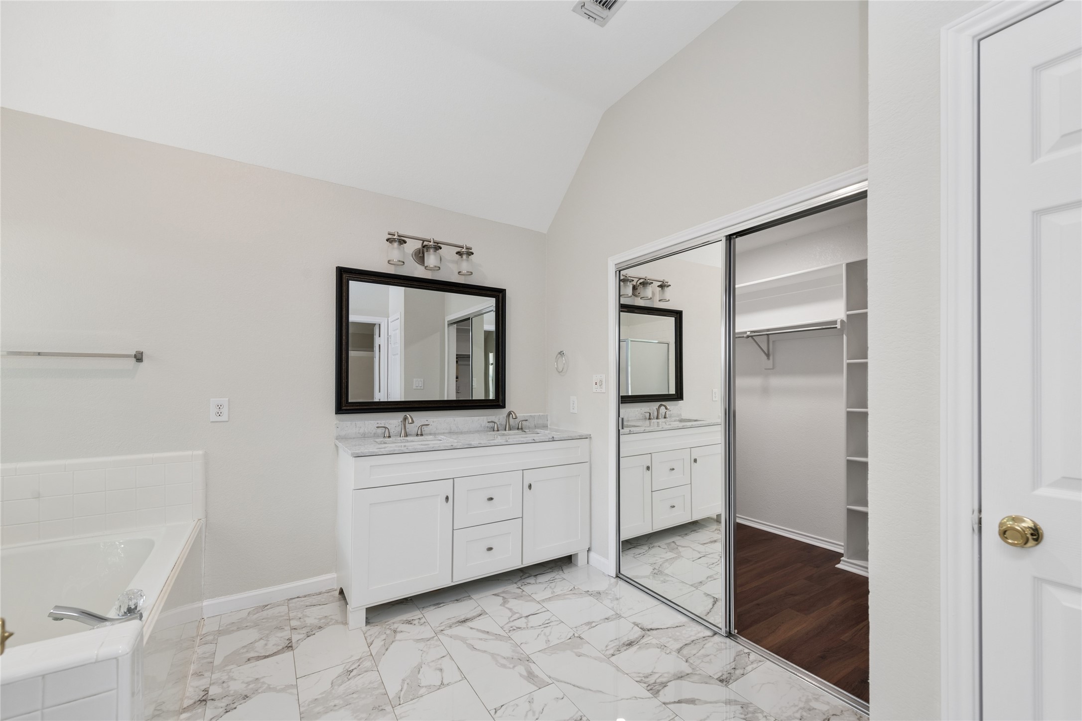 5202 Hawks Nest Mckinney TX 75072