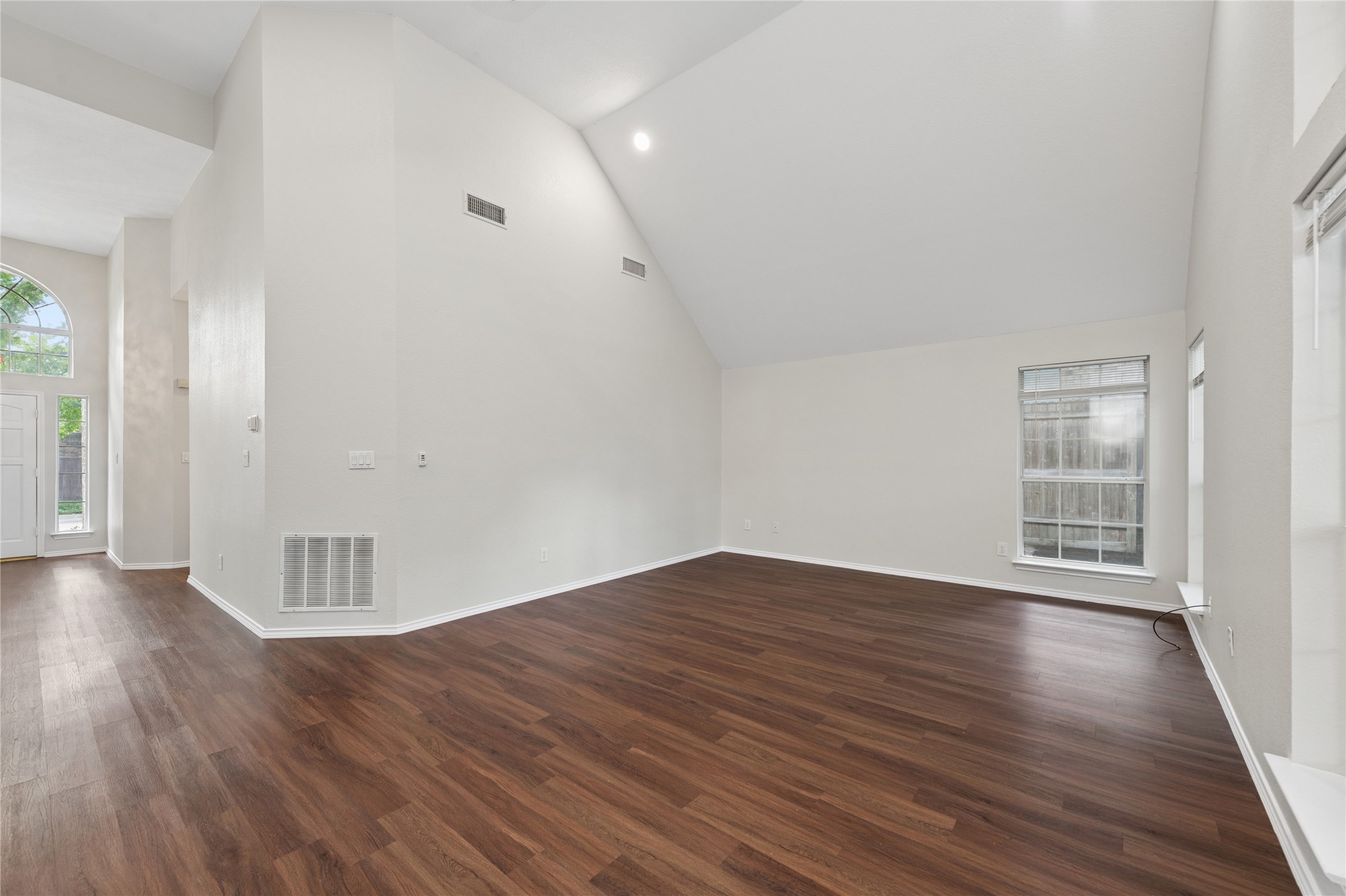 5202 Hawks Nest Mckinney TX 75072