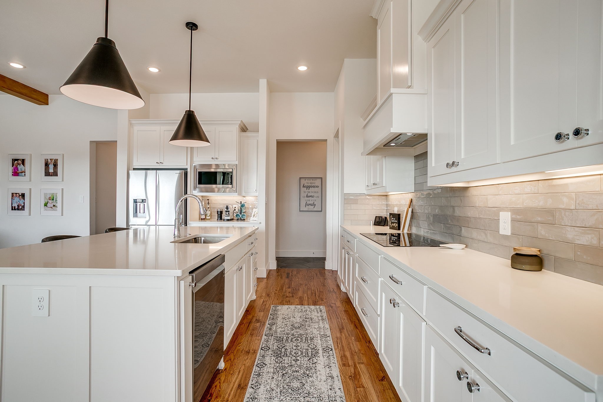 7732 Laura Lake Lane Fort Worth TX 76126