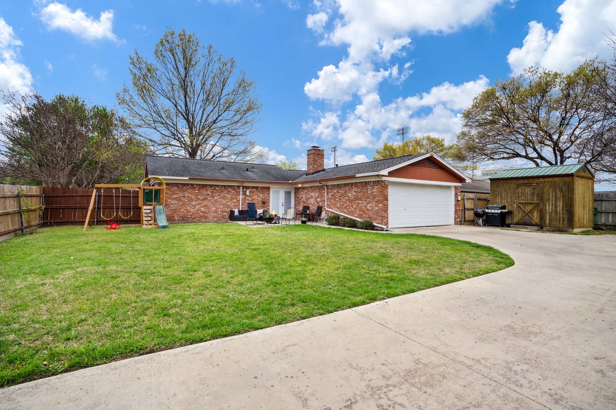 107 High School Drive Waxahachie TX 75165
