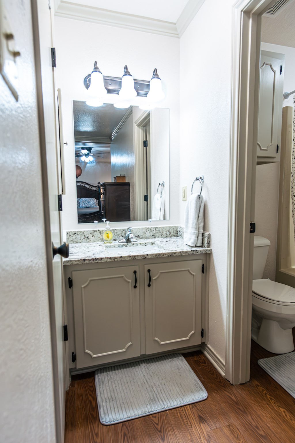 2100 Albert Broadfoot Bonham TX 75418