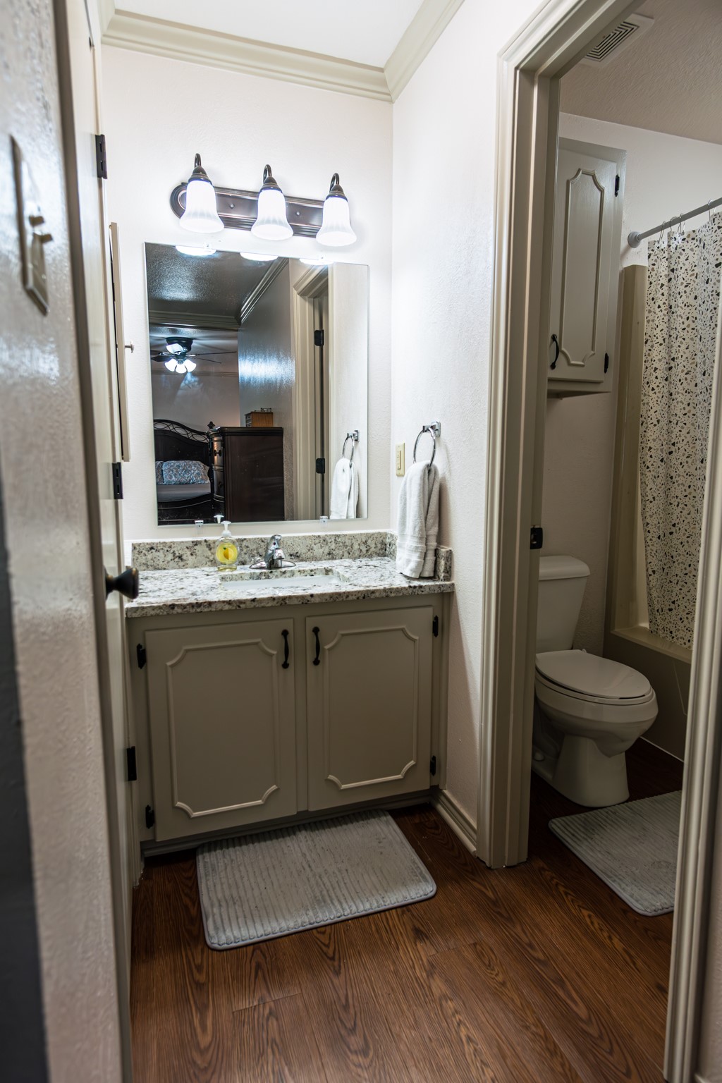 2100 Albert Broadfoot Bonham TX 75418
