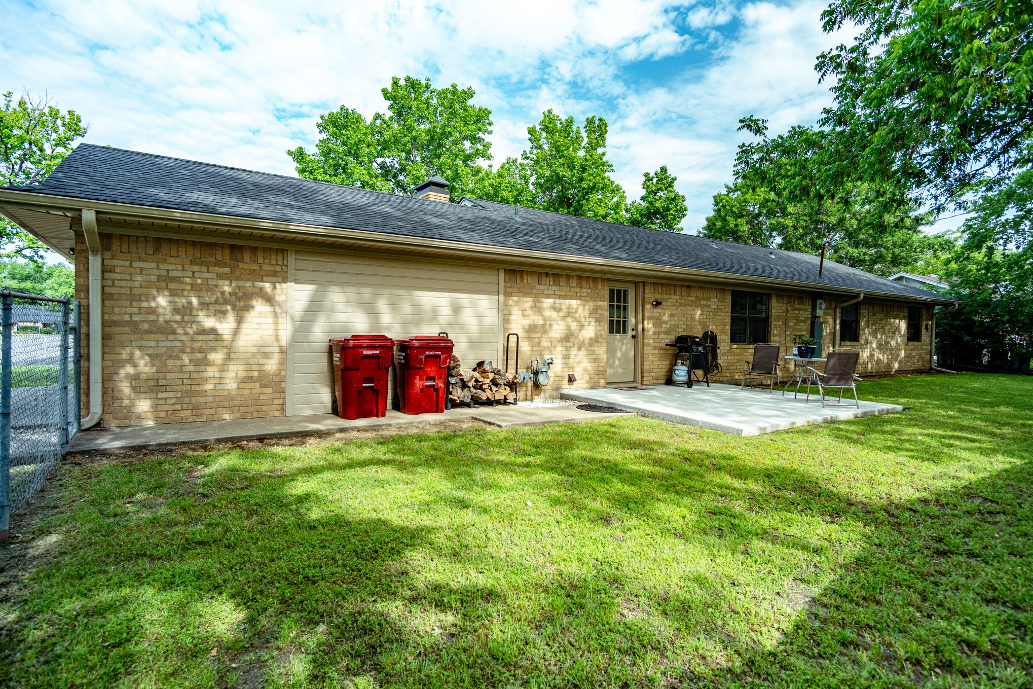 2100 Albert Broadfoot Bonham TX 75418