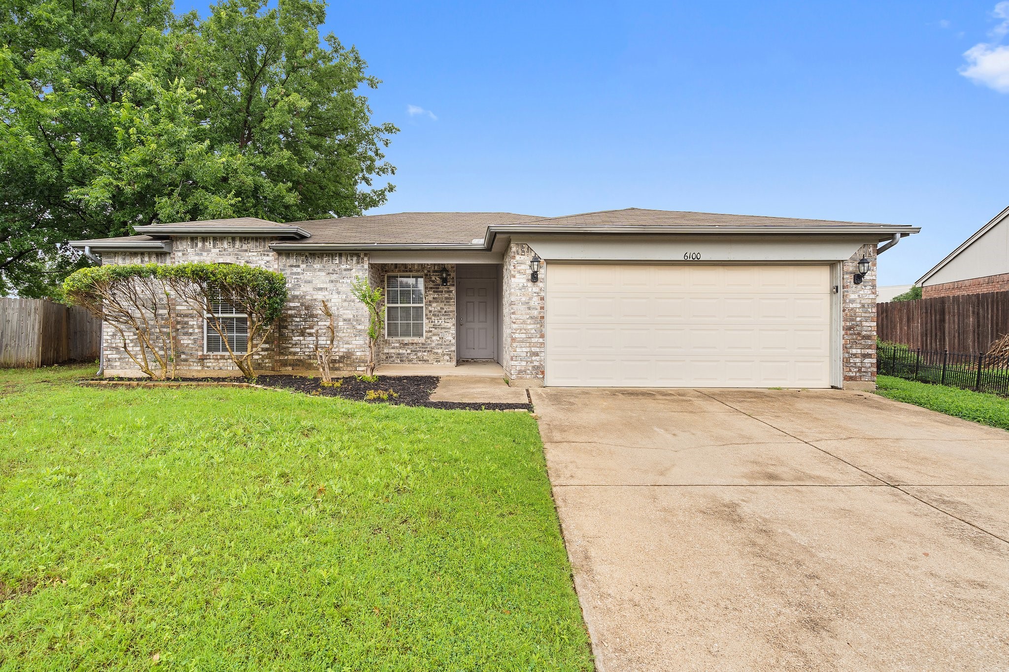6100 Caden Court Watauga TX 76148