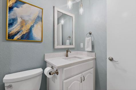 1915 Glenrose Lane Carrollton TX 75007