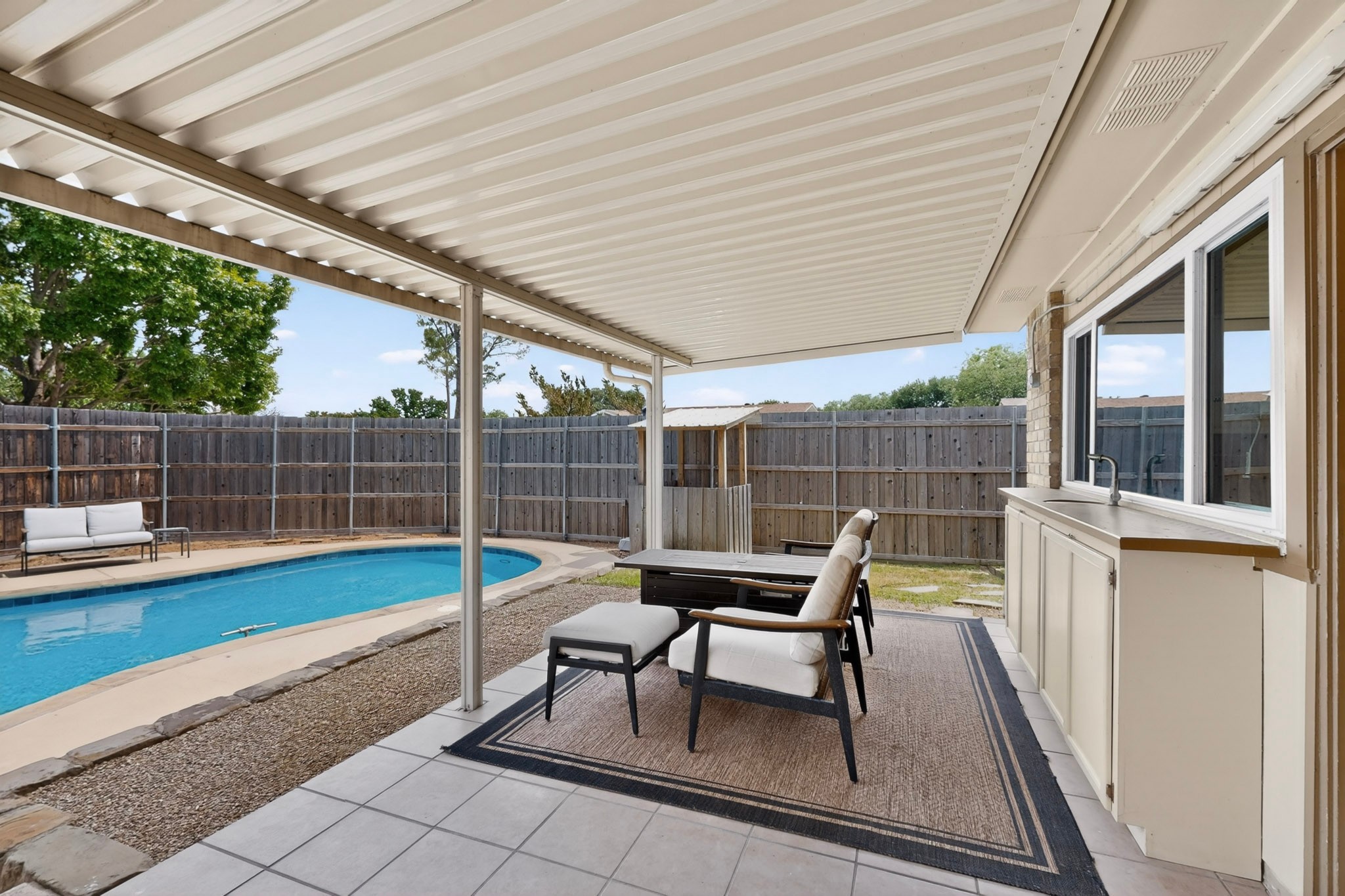 1915 Glenrose Lane Carrollton TX 75007