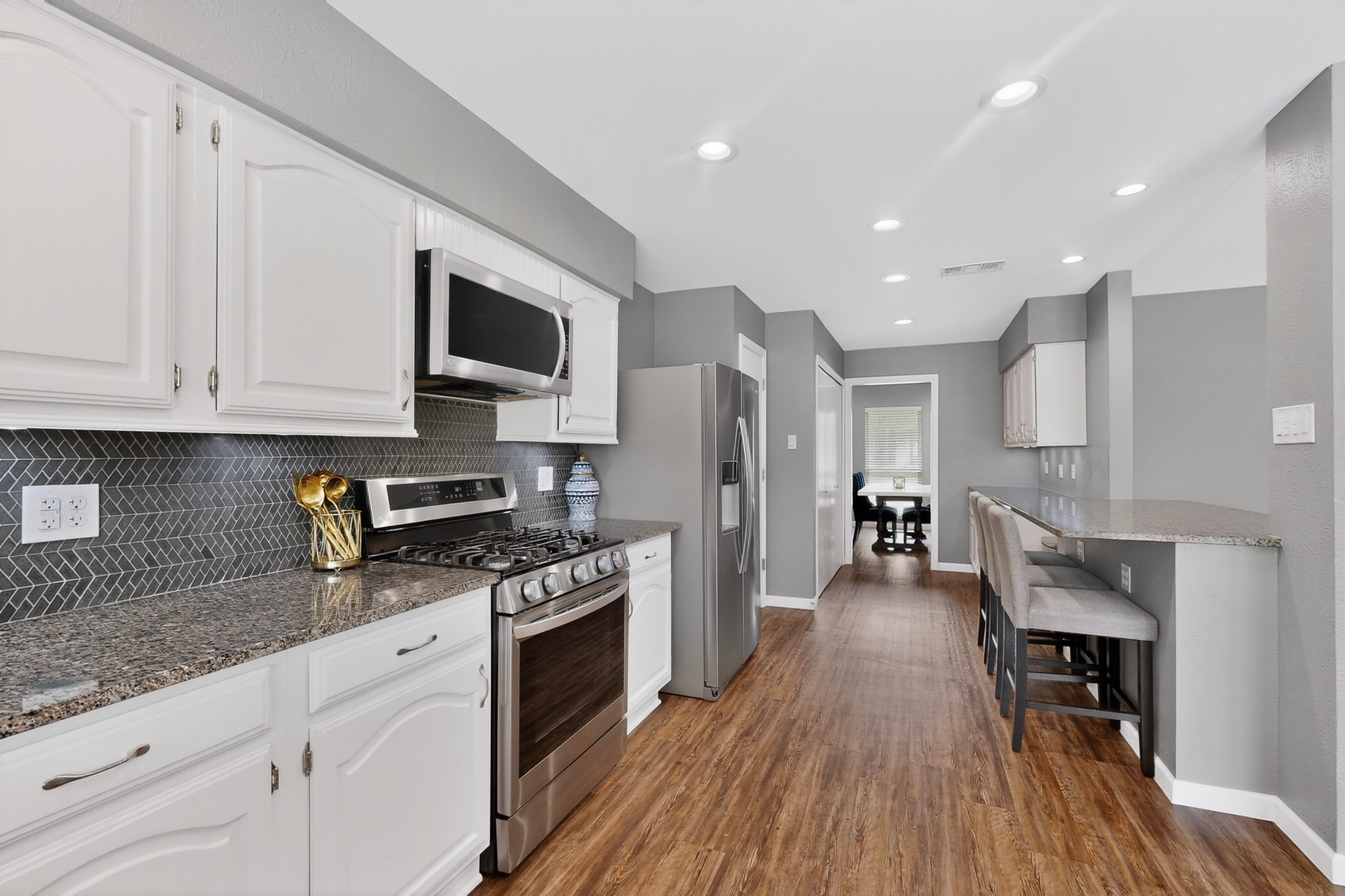 1915 Glenrose Lane Carrollton TX 75007