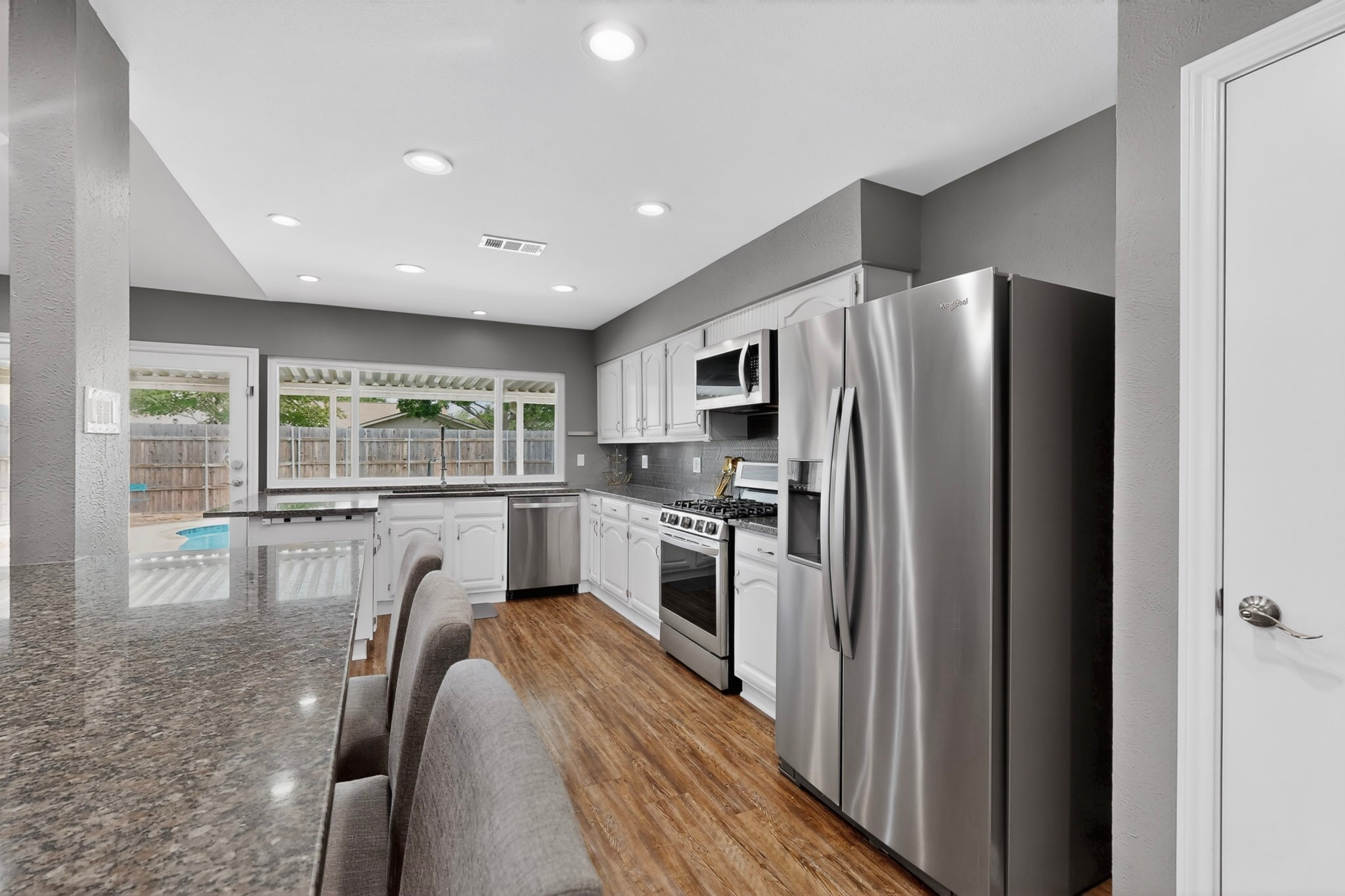 1915 Glenrose Lane Carrollton TX 75007