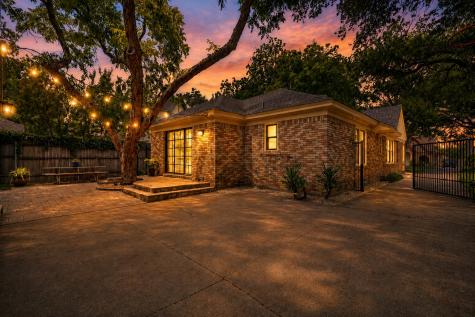431 Monte Vista Drive Dallas TX 75223