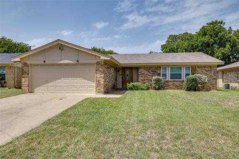 4413 Aspen Way Haltom City TX 76137
