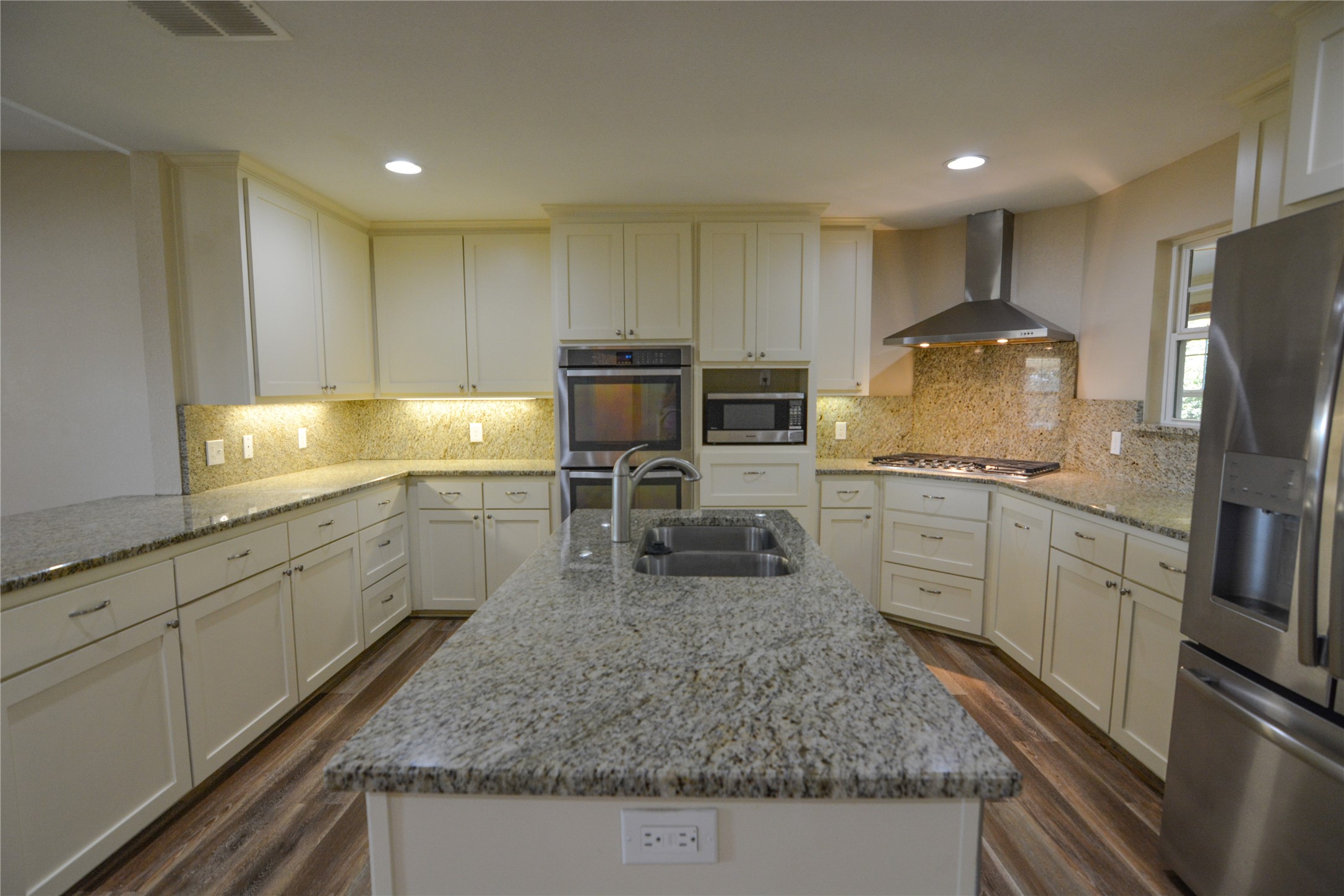 322 Hcr 2320 Abbott TX 76621