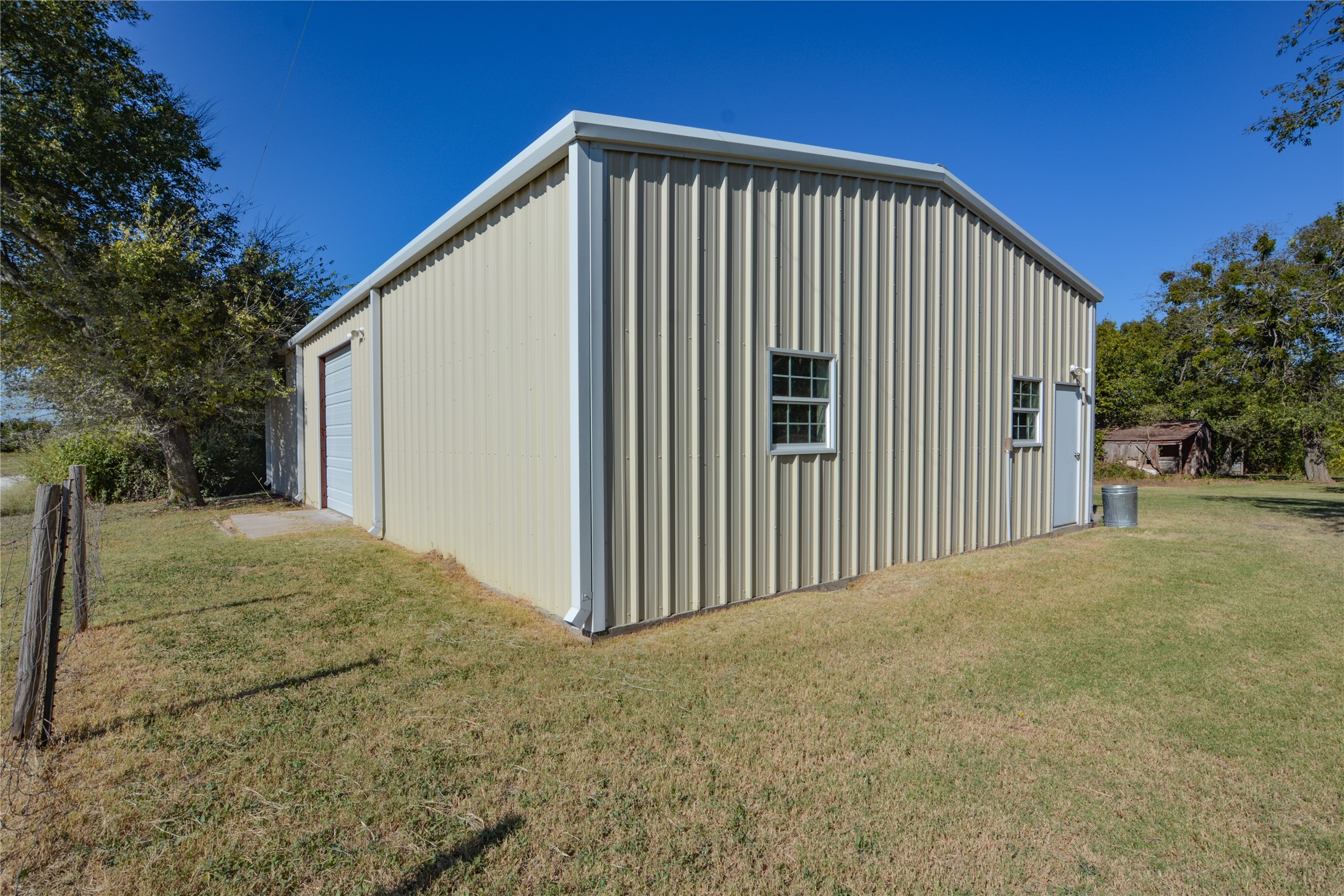 322 Hcr 2320 Abbott TX 76621