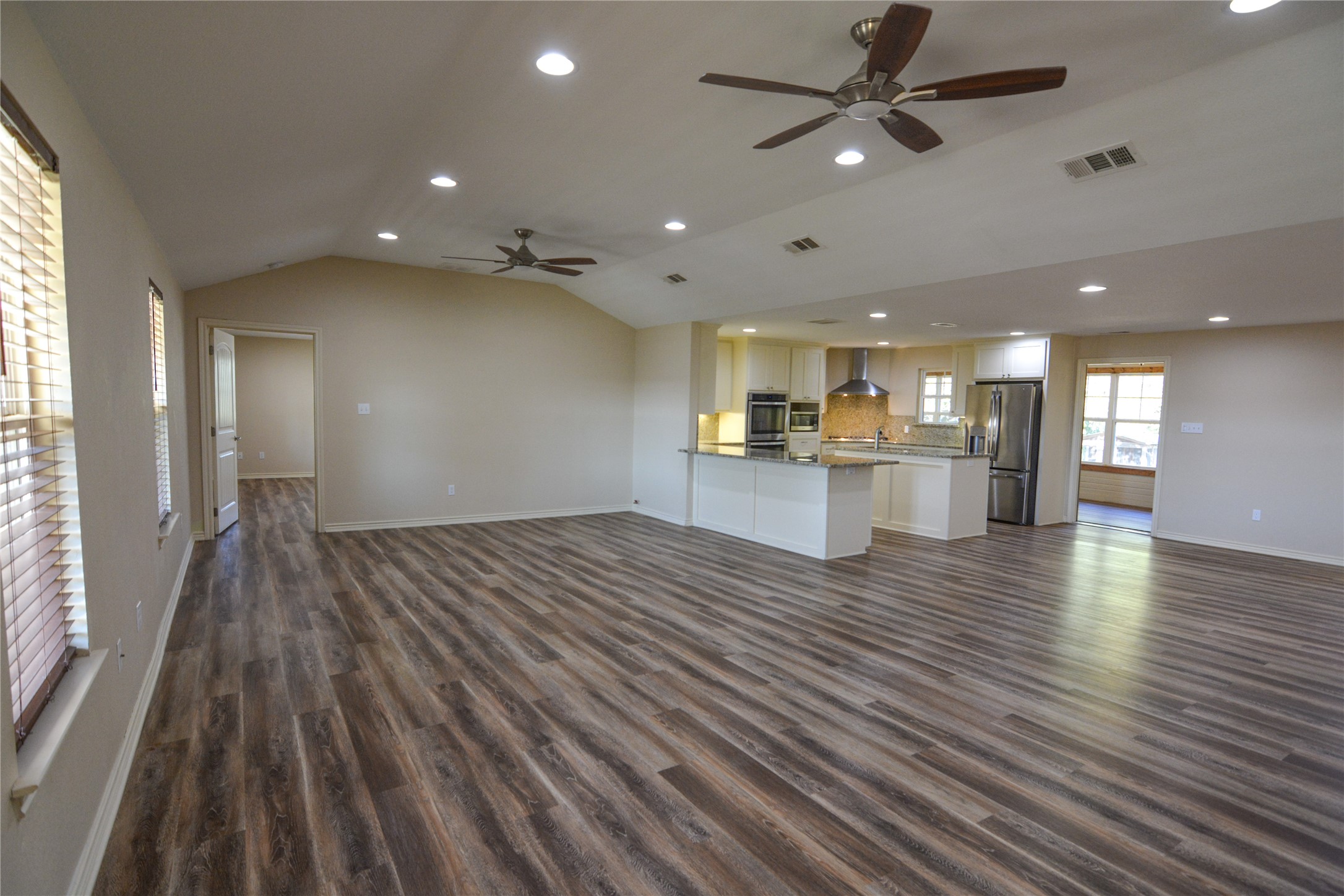 322 Hcr 2320 Abbott TX 76621