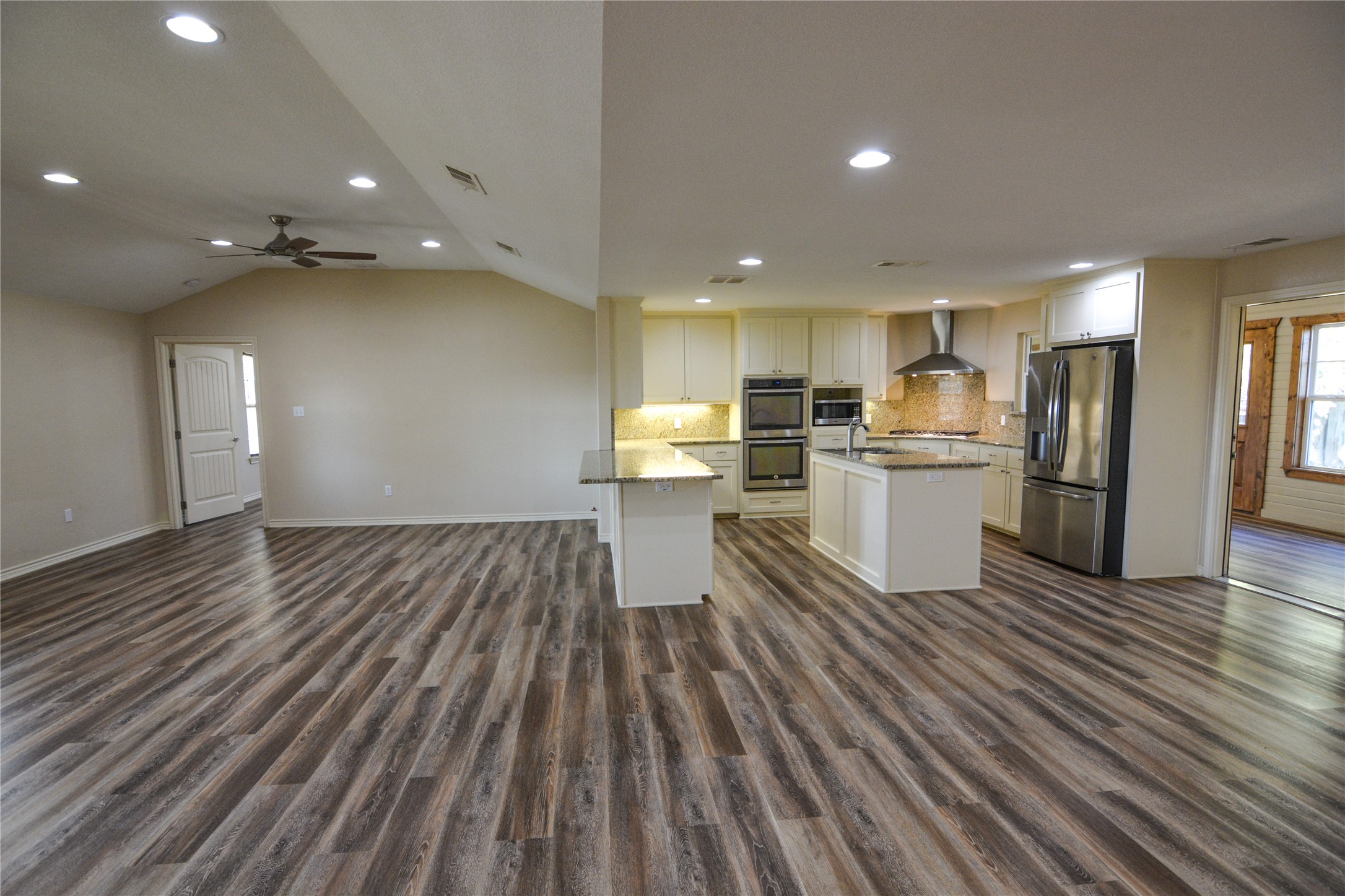 322 Hcr 2320 Abbott TX 76621