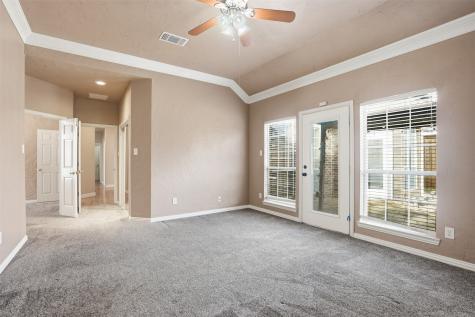 2221 Templeton Drive Arlington TX 76006