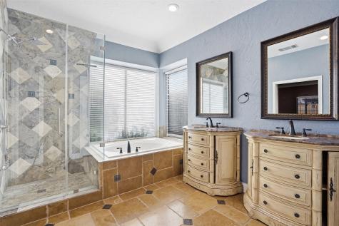 2221 Templeton Drive Arlington TX 76006