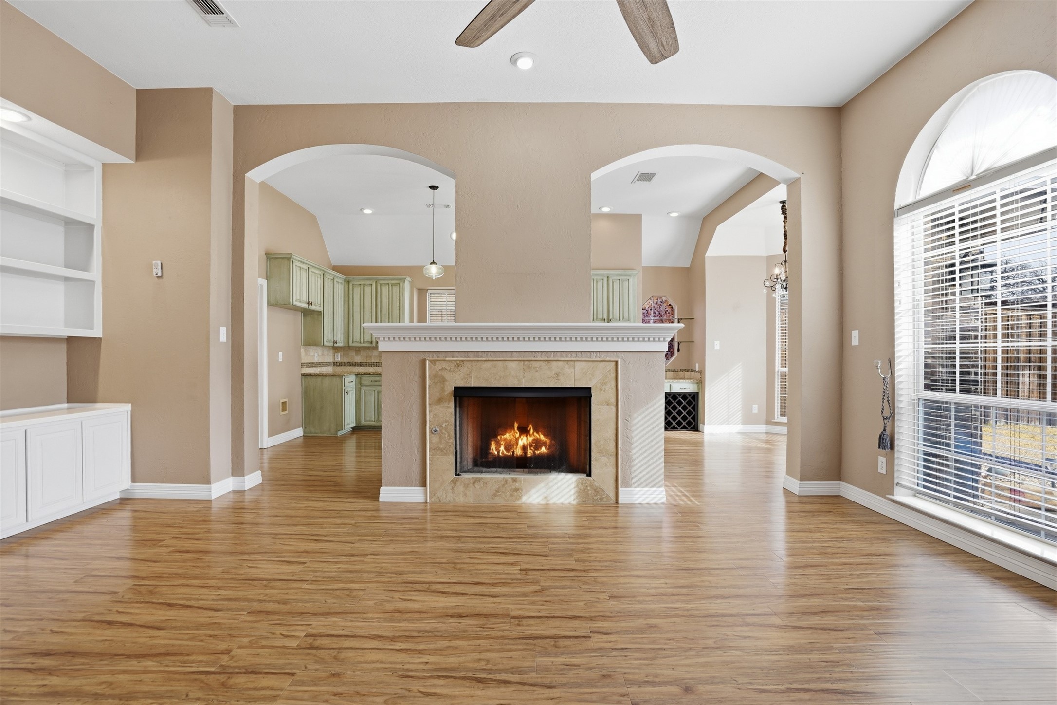 2221 Templeton Drive Arlington TX 76006