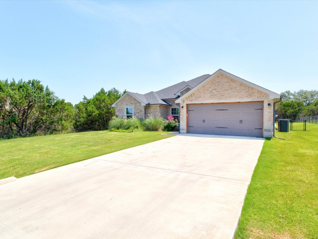 5107 Terlingua Drive Granbury TX 76048