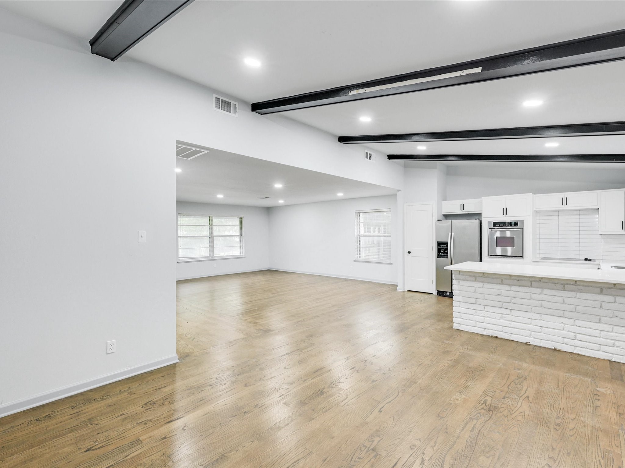10039 Shadyview Drive Dallas TX 75238