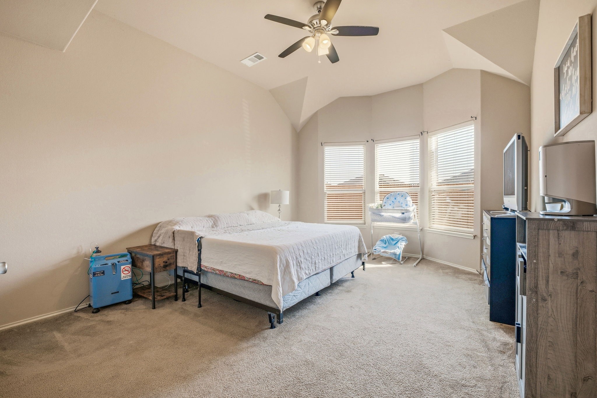 409 Crown Oaks Drive Fort Worth TX 76131