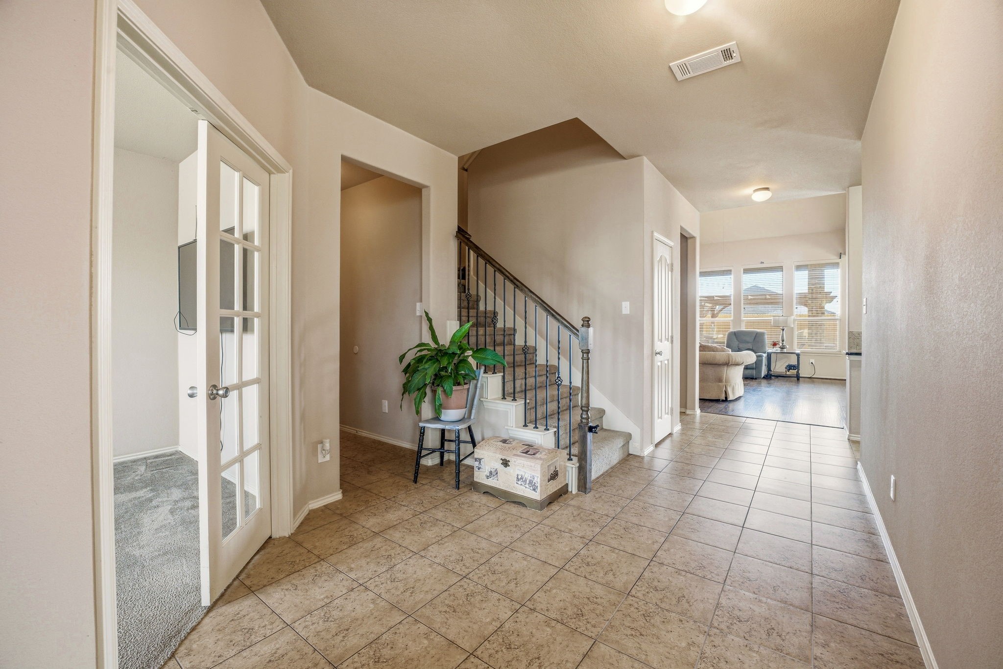 409 Crown Oaks Drive Fort Worth TX 76131