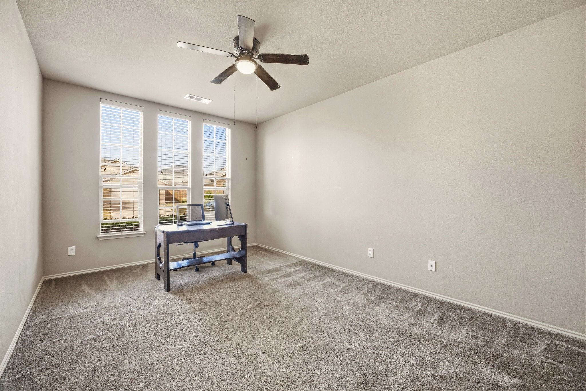 409 Crown Oaks Drive Fort Worth TX 76131