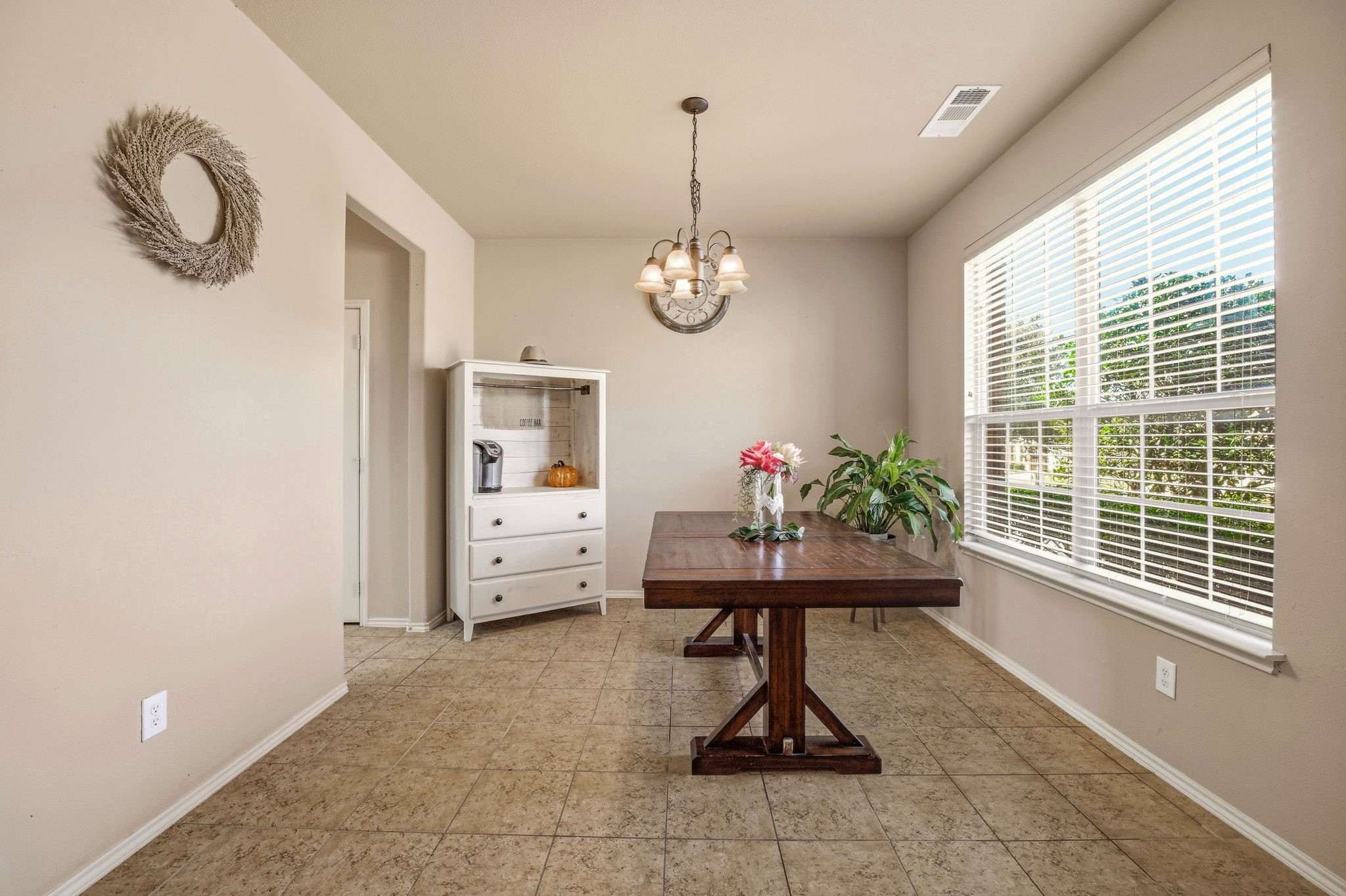 409 Crown Oaks Drive Fort Worth TX 76131