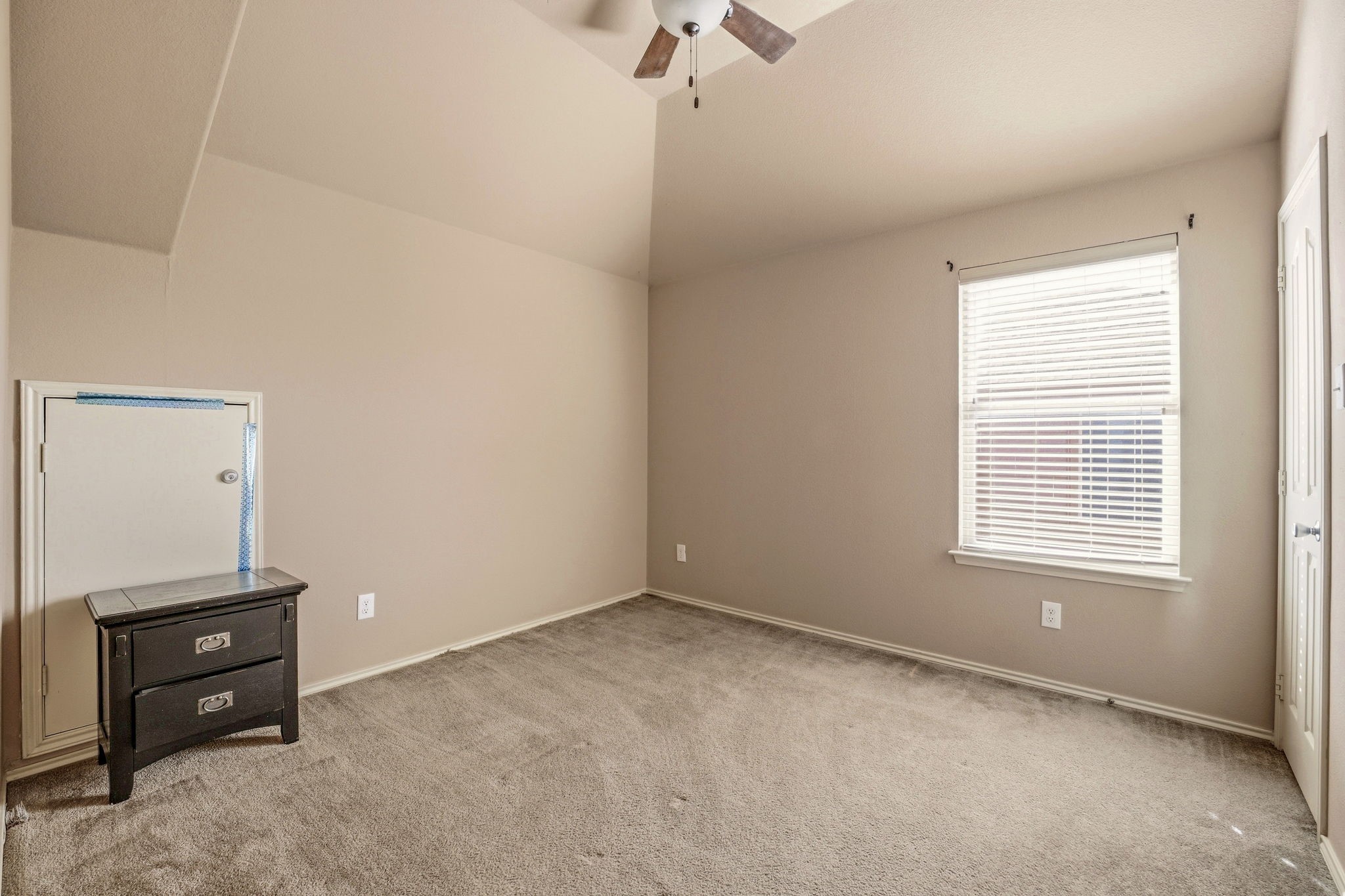 409 Crown Oaks Drive Fort Worth TX 76131