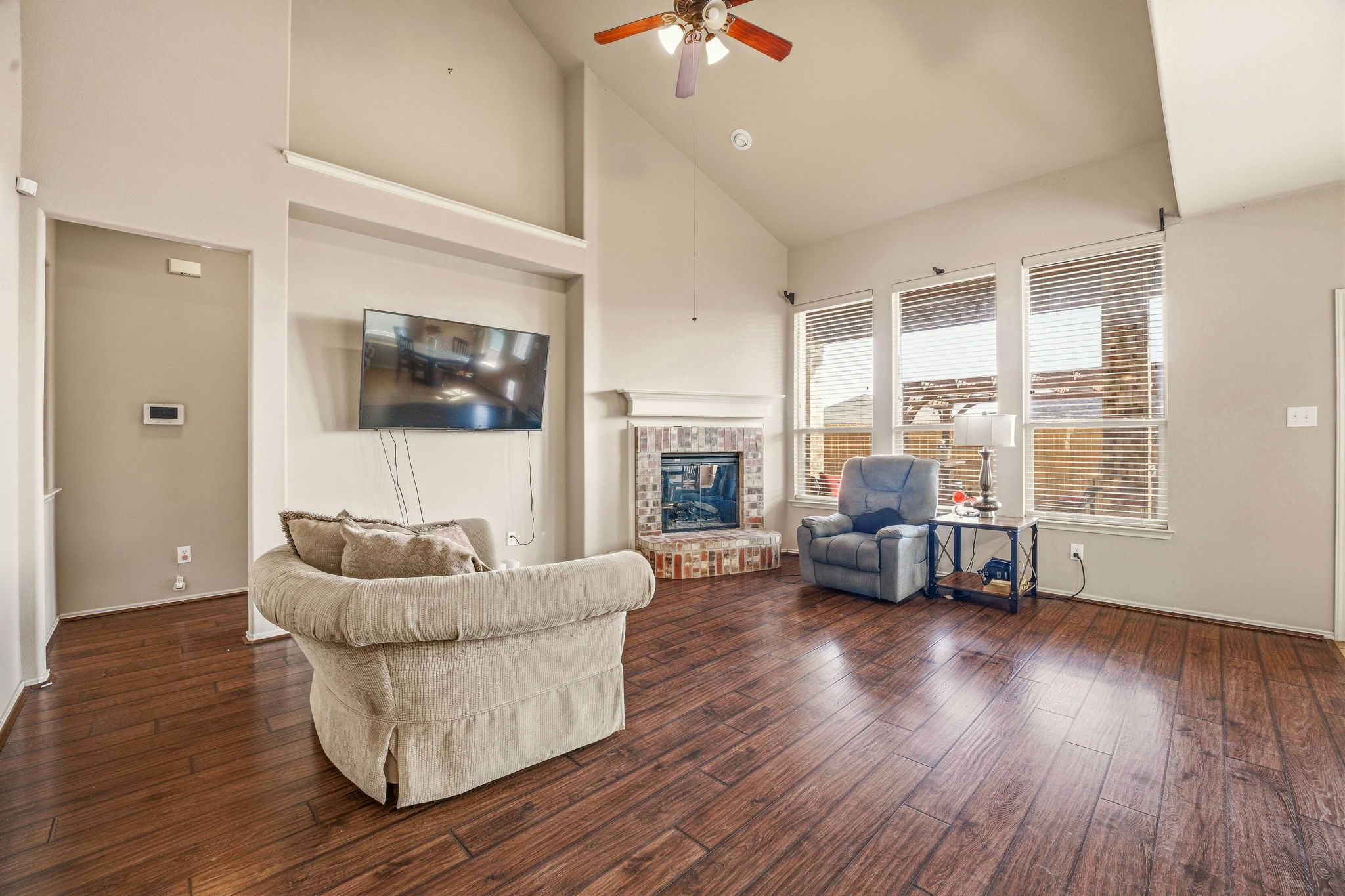 409 Crown Oaks Drive Fort Worth TX 76131